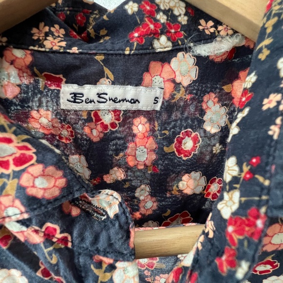 Lightweight Summer Blouse - Picture 5 of 5